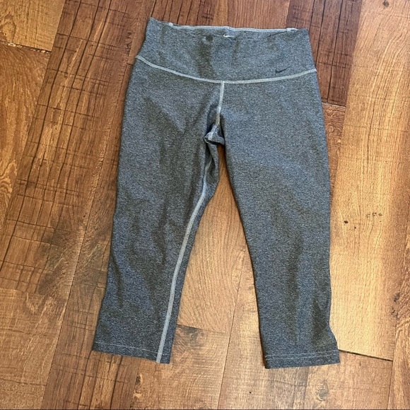 Nike Womens cropped recycled polyester spandex gray black leggings Small - Picture 2 of 11